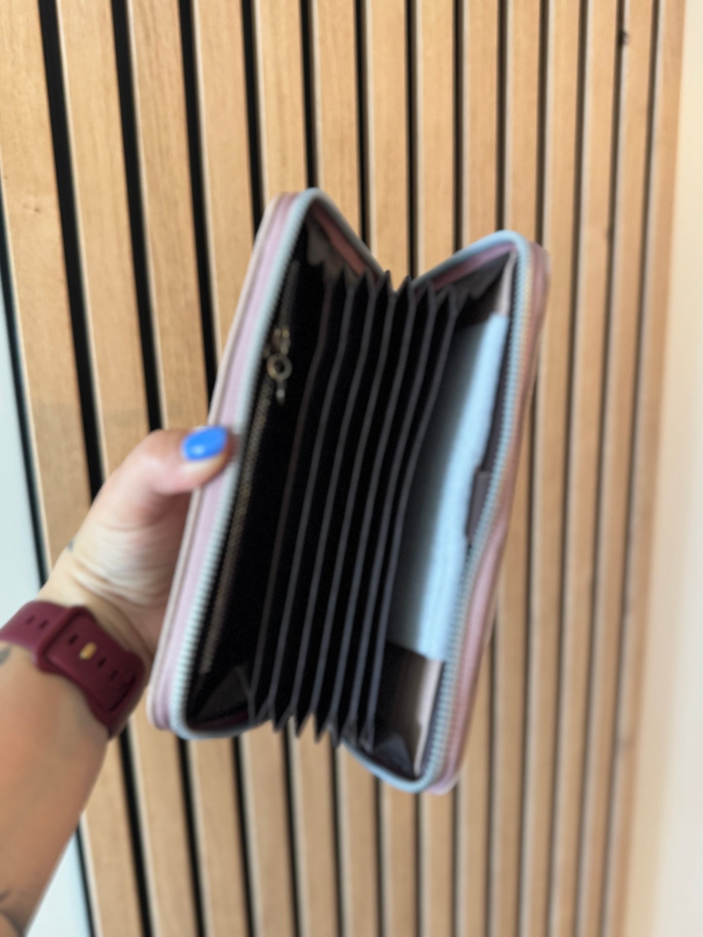 Portefeuille avec compartiment đž